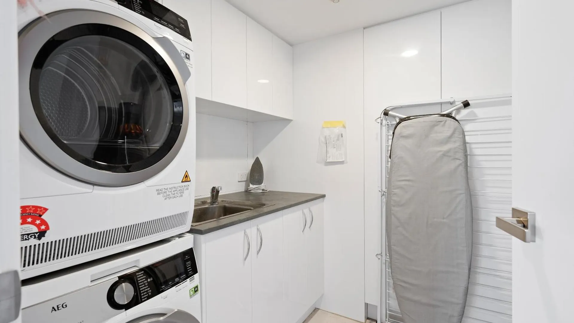 Jenatt Apartments Salamanca Hobart